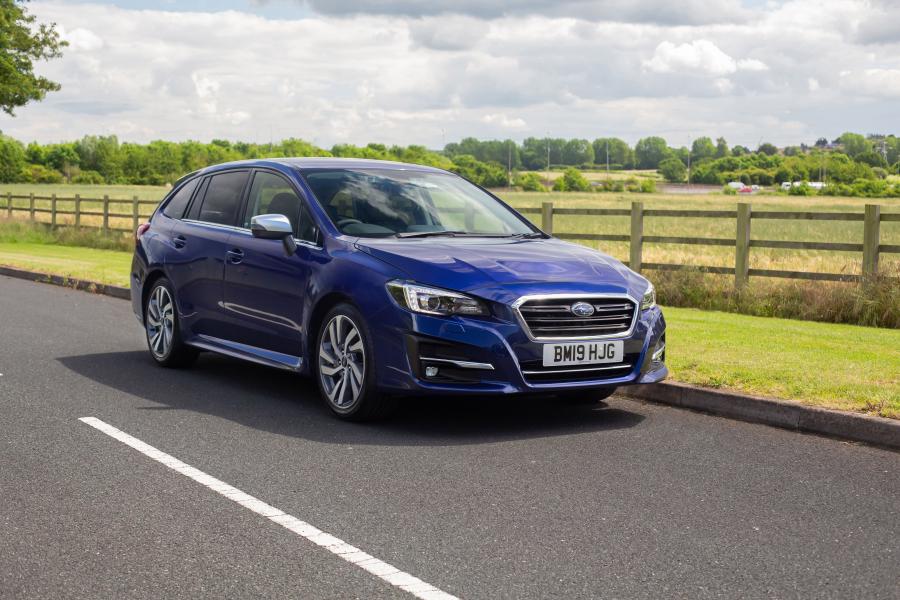  Subaru Levorg GT 2017 года  (UK) (фото 1 из 12)